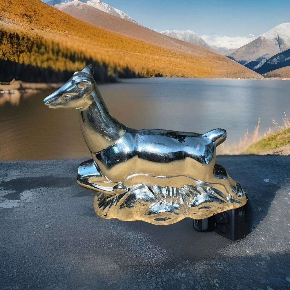 Vintage Avon Wilderness Classic Deep Woods After Shave Silver Deer Stag Decanter